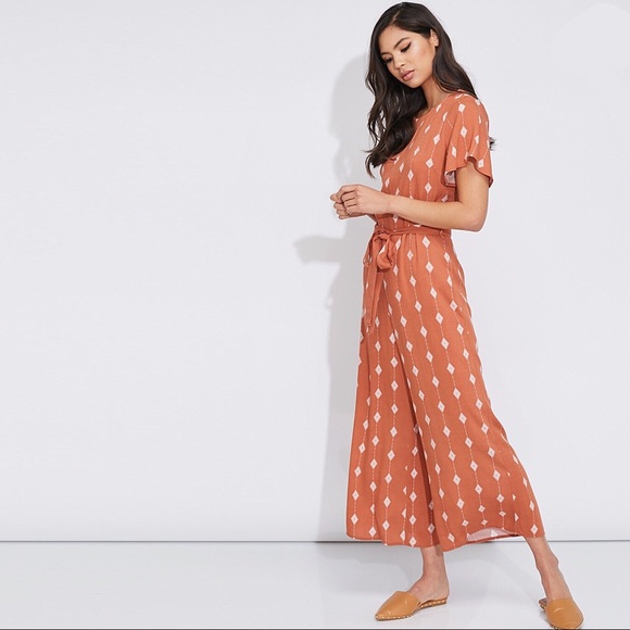 Tie Waist Cropped Length Jumpsuit Diamond Print - Picture 5 of 9